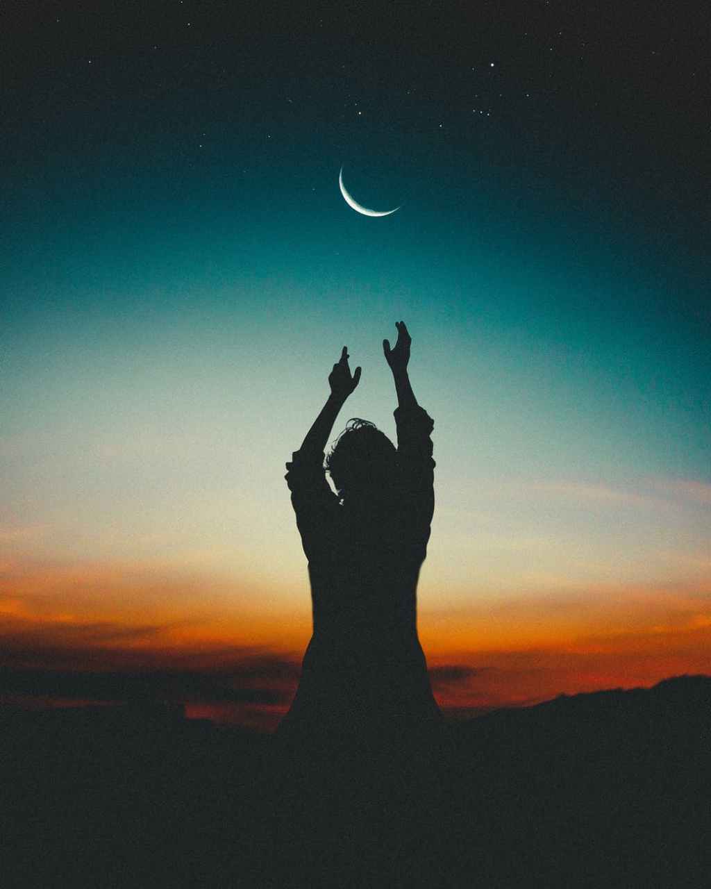Sonnet XXI – moons will be